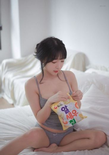 欧美明星街拍冬季帽子_超清影视在线观看