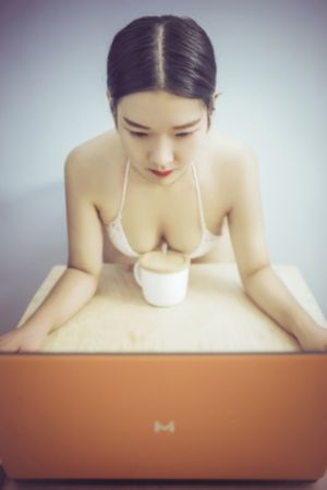 欧美丰满极品少妇无码_BD国语免费观看超清